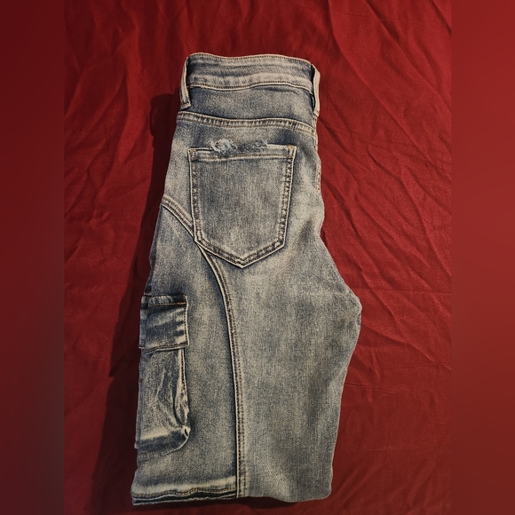 Pants - Picture 4 of 8